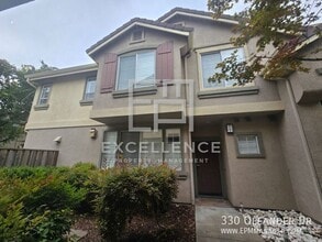 Building Photo - 330 Oleander Dr
