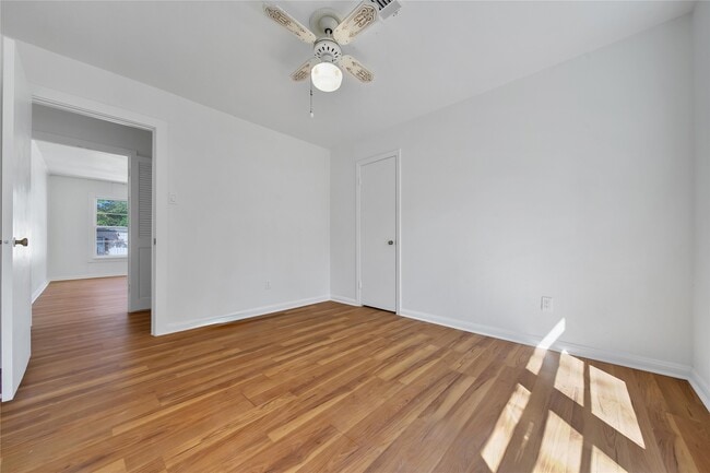 Building Photo - 504 N Magnolia Dr