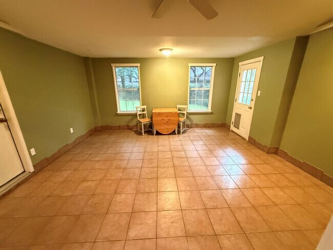 Building Photo - 103 Windmill Cove