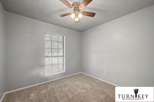 Building Photo - Cozy 3/2 Burleson Charmer | Wood-Burning Fireplace | 2-Car Garage | Pet-Friendly