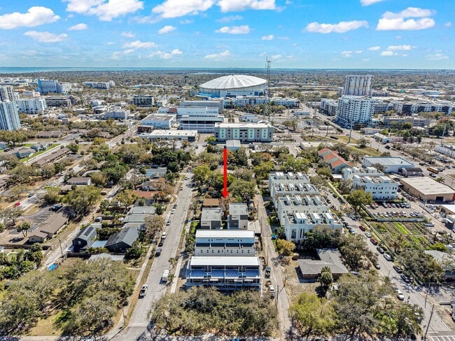 Building Photo - 342 14th St N