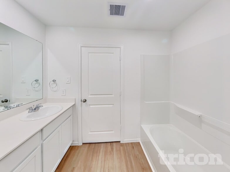 Building Photo - 3023 Twisted Myrtle Dr