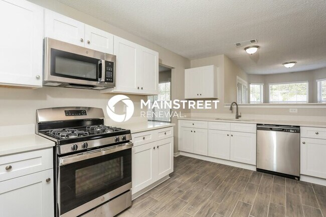 Building Photo - 4 Bedroom Pet-Friendly Home in COVINGTON, ...
