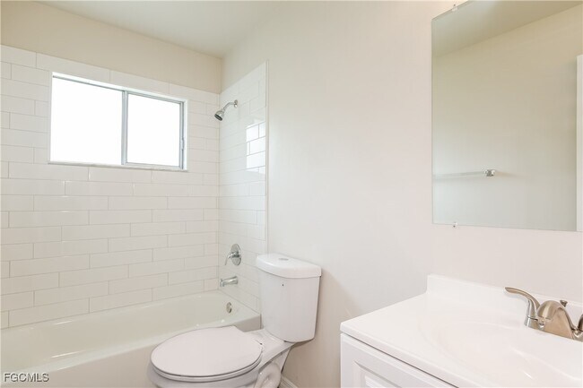 Building Photo - 4609 Mongite Rd