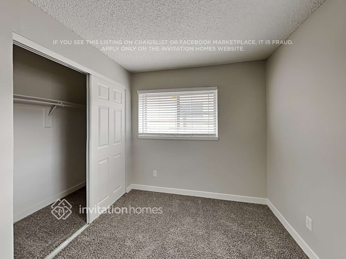 Building Photo - 18339 E Iowa Dr