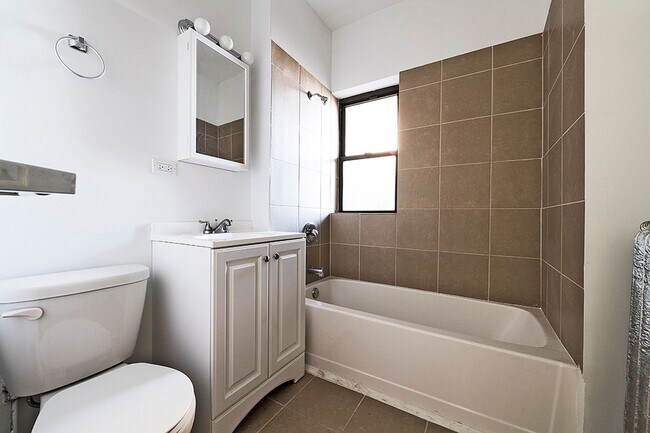 Building Photo - 7754 S Loomis 1404-16 W 78th St Chicago, IL 60620