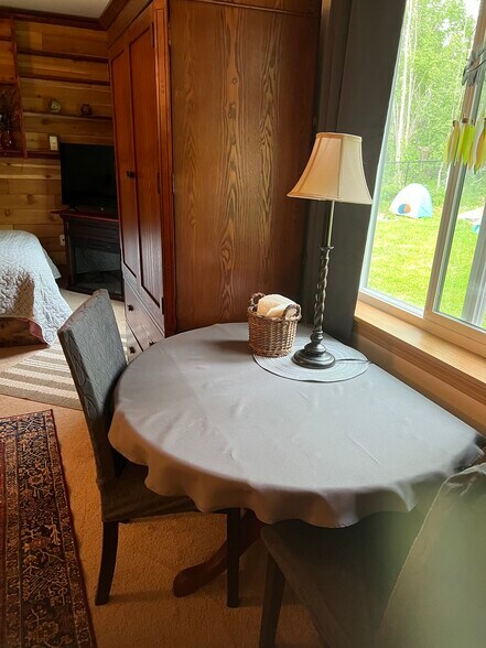 Building Photo - 1345 E Brant Cir