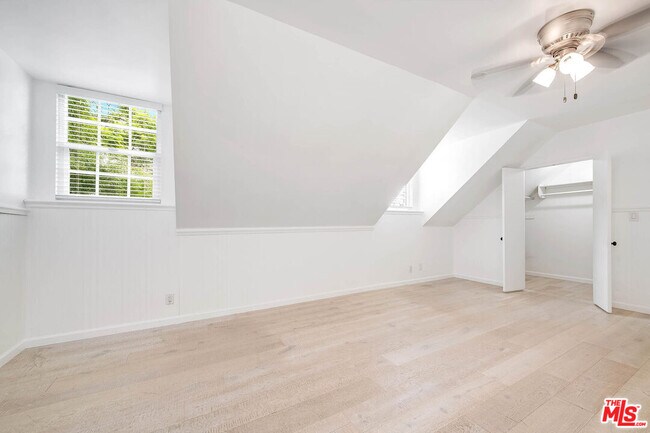Building Photo - 4309 Gentry Ave