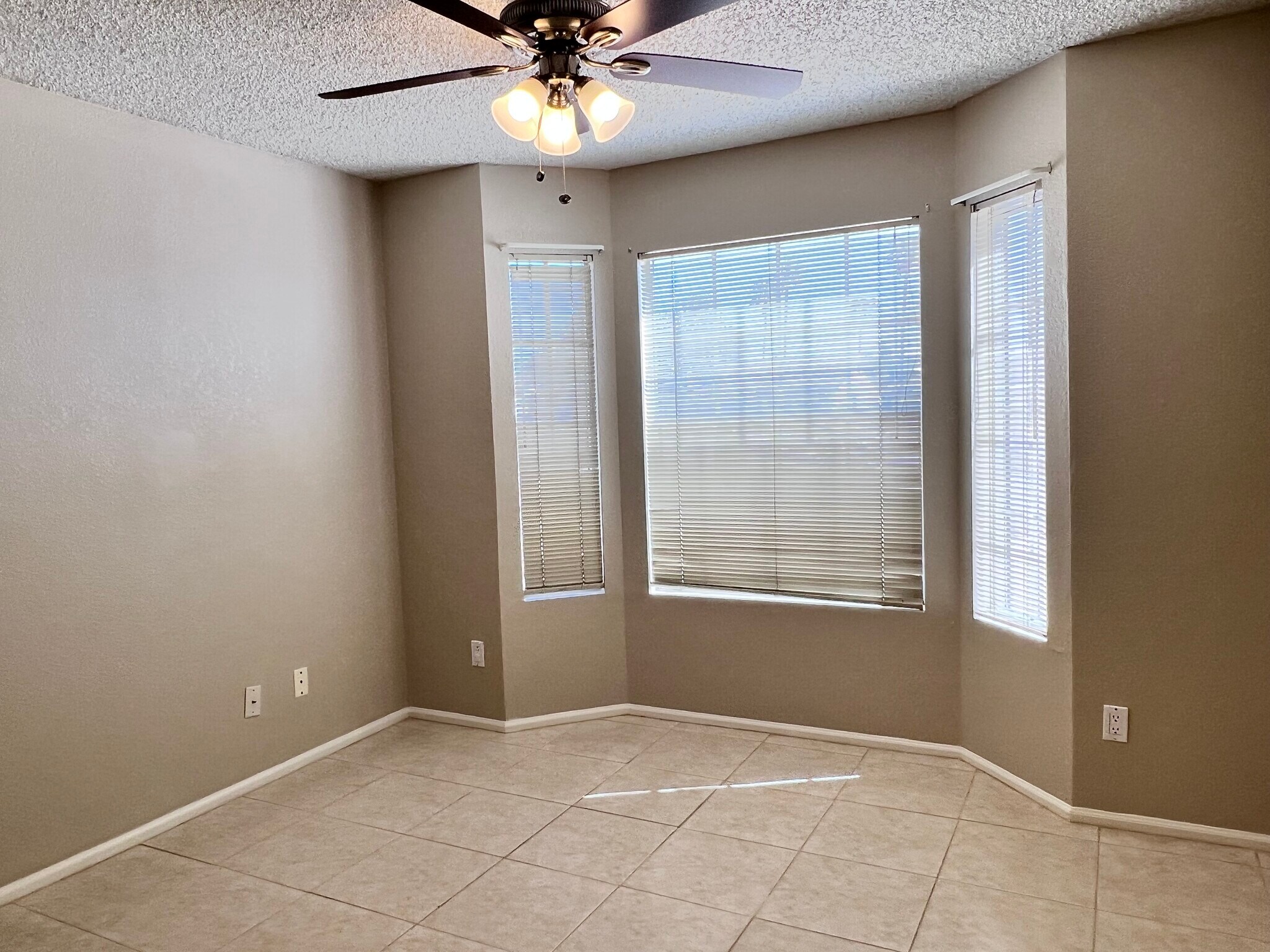 Building Photo - 3782 E Acoma Dr