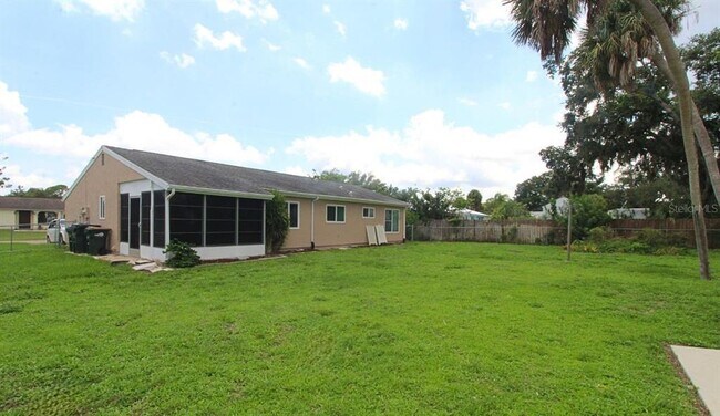 Building Photo - 5316 Malamin Rd