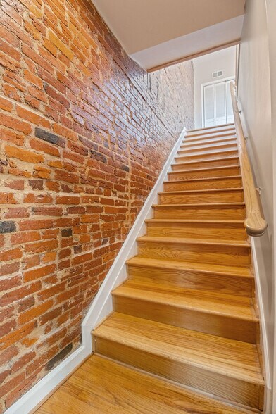 Building Photo - 223 Florida Ave NW