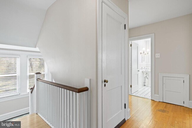 Building Photo - 1224 Lancaster Ave