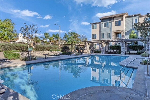 Building Photo - 1038 Savi Dr