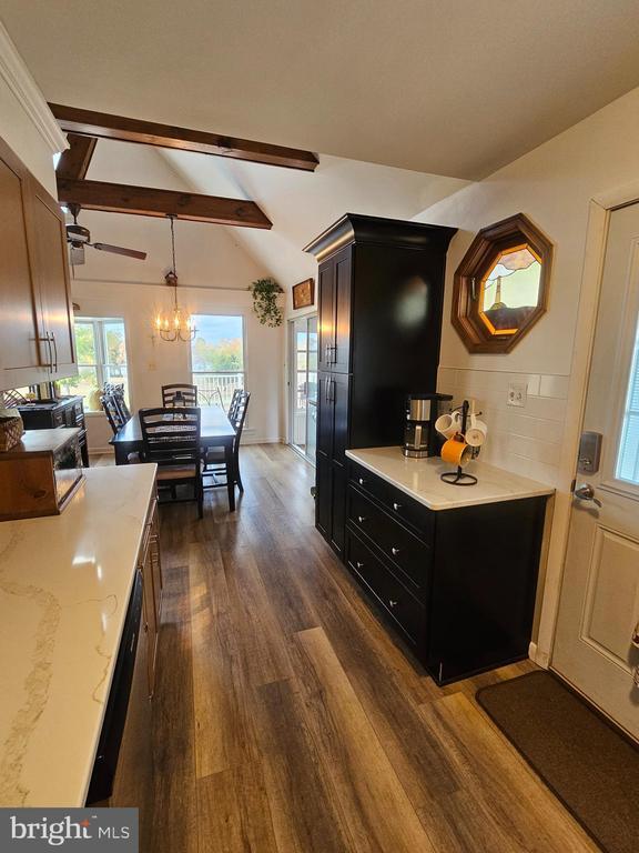 Building Photo - 82 Basin Rd