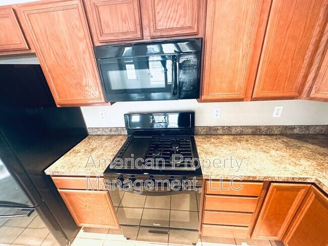 Building Photo - 2832 S 138th E Ave