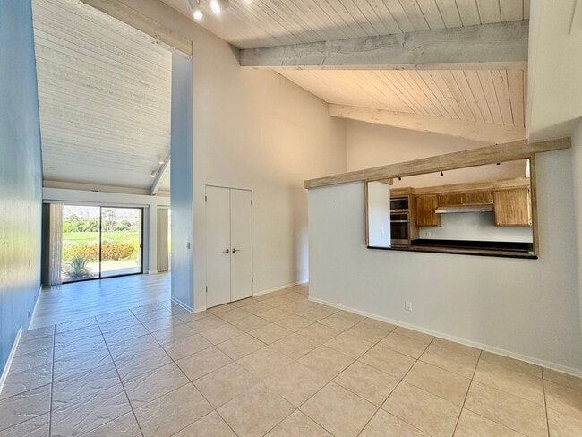 Building Photo - 34983 Mission Hills Dr