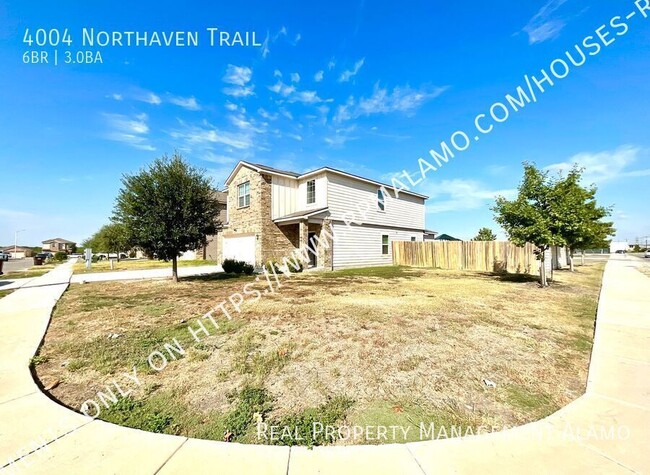 Building Photo - 4004 Northaven Trail