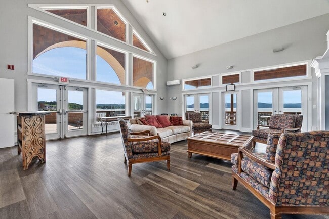 Building Photo - 1704 Half Moon Bay Dr