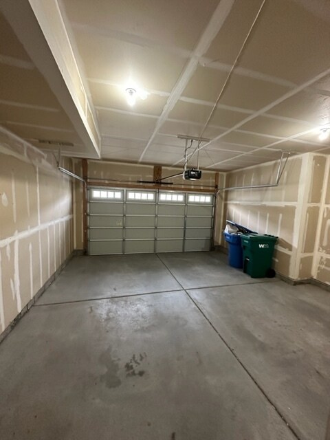 Building Photo - Adorable 4 bedroom Townhome in Lehi