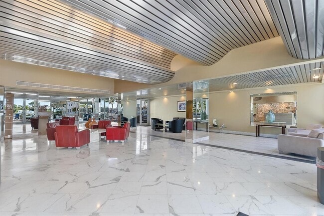 Building Photo - 9273 Collins Ave