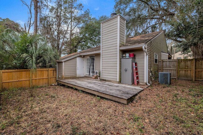 Building Photo - 2815 Misty Garden Cir