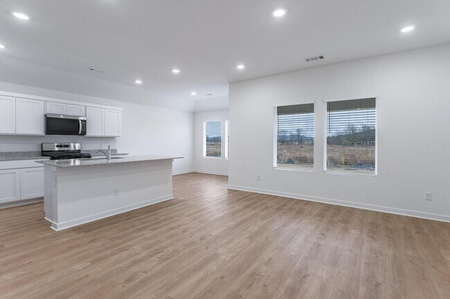 Building Photo - Beautiful New Construction Home – Ready for Immediate Move-In!