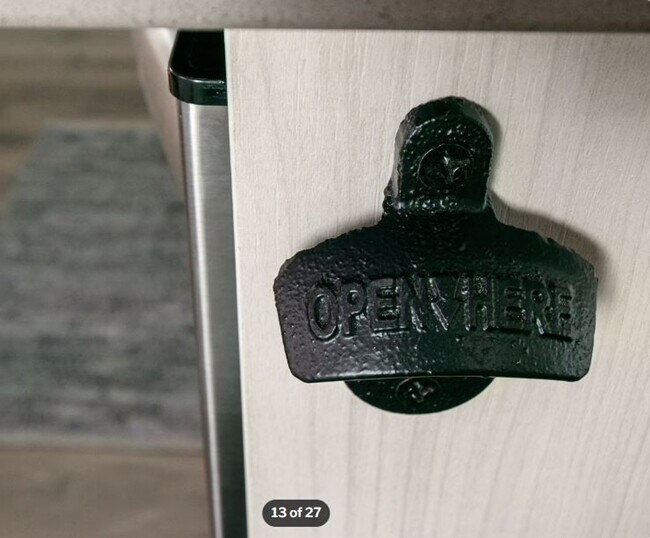 Building Photo - Sellwood-Moreland 2 Bedroom 2.5 Bath BRAND NEW Condo Convienent to OHSU~ Includes A/C and Washer ...