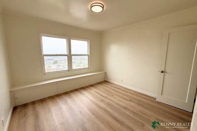 Building Photo - 840 Templeton Ave