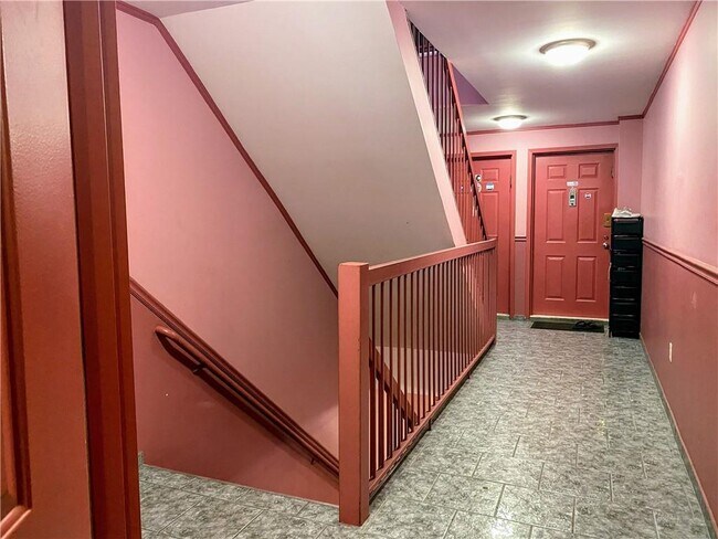 Building Photo - 345 92nd St