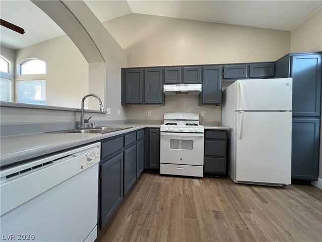 Building Photo - 917 Ashford Way