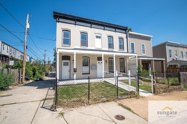 Building Photo - 1602 Cypress St