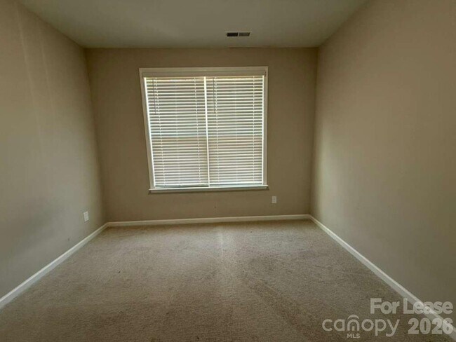 Building Photo - 128 Reids Cv Dr