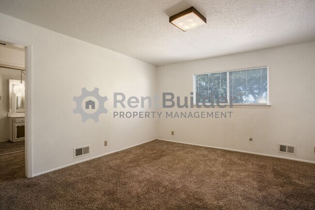 Building Photo - !!CALL US TODAY AT (505) 808-6467 TO SCHED...