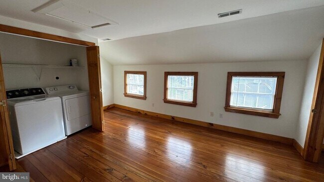 Building Photo - 3732 St Paul St