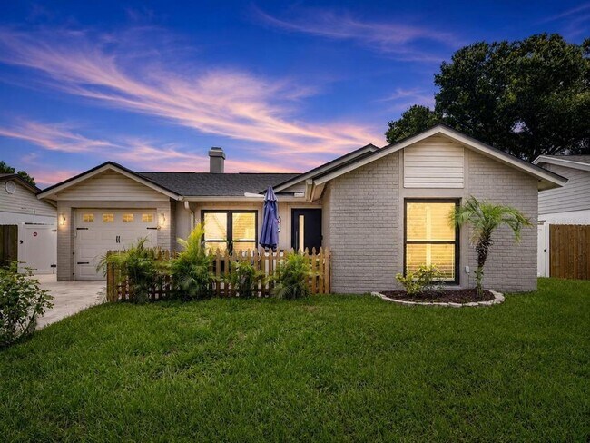 Building Photo - 614 Stillview Cir