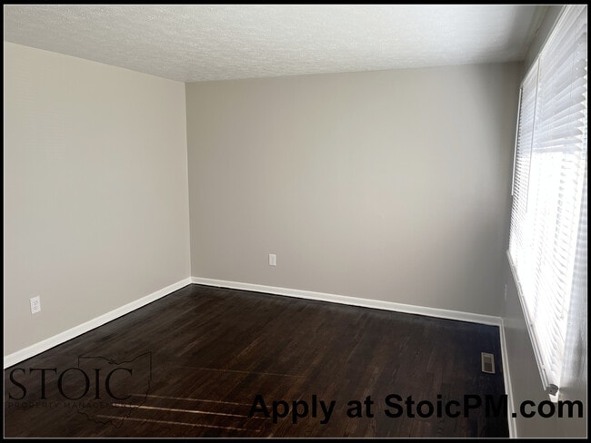 Building Photo - 5270 Carbondale Dr