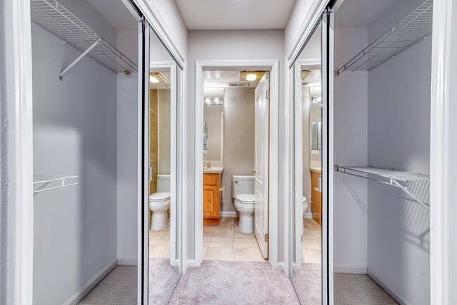 Building Photo - 20 Willow Rd