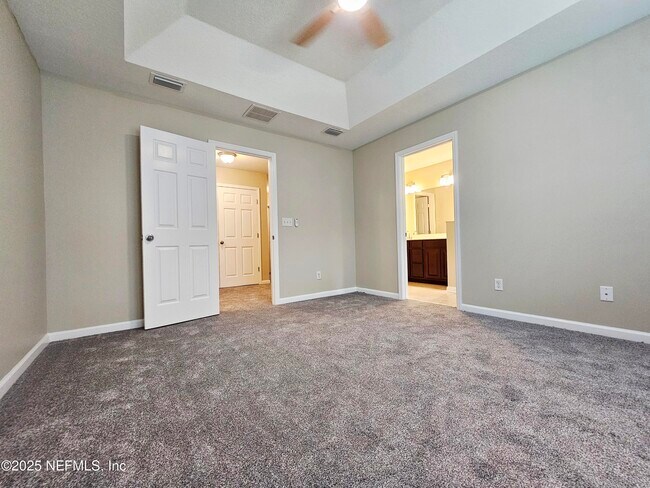 Building Photo - 249 Richmond Dr