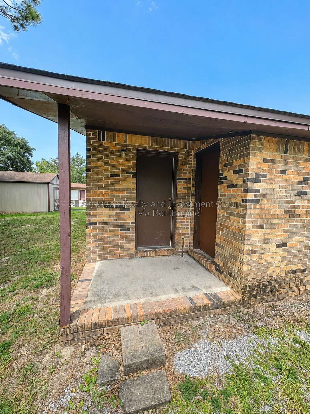 Building Photo - 818 Lark St