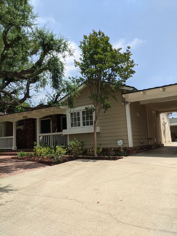 Building Photo - 8204 Calmada Ave