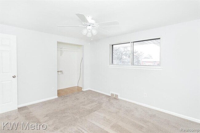 Building Photo - 29166 Tessmer Ct