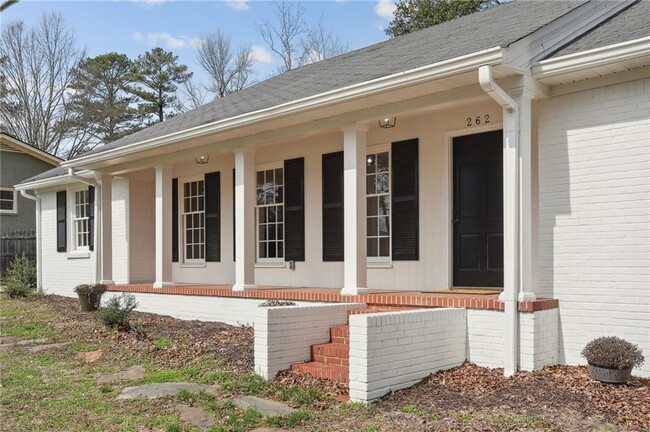 Building Photo - 262 Atwood Dr NW