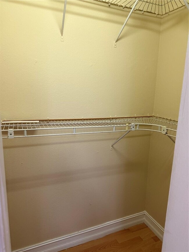 Building Photo - 10441 SW 156th Ct