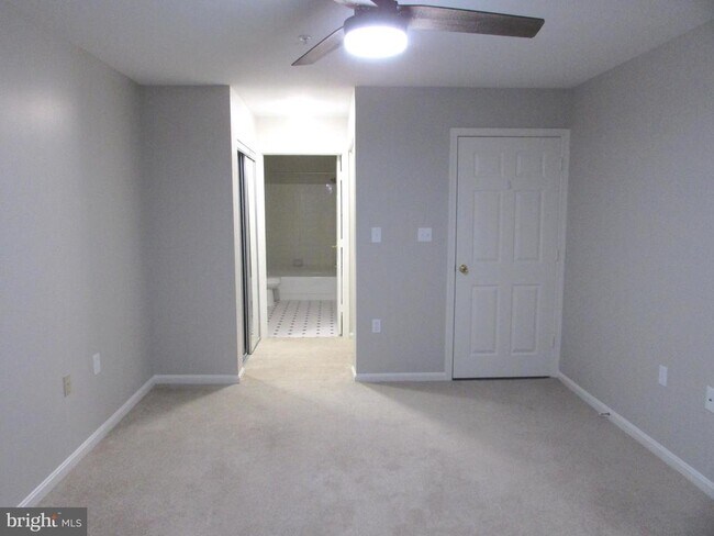 Building Photo - 5212 Stone Shop Cir