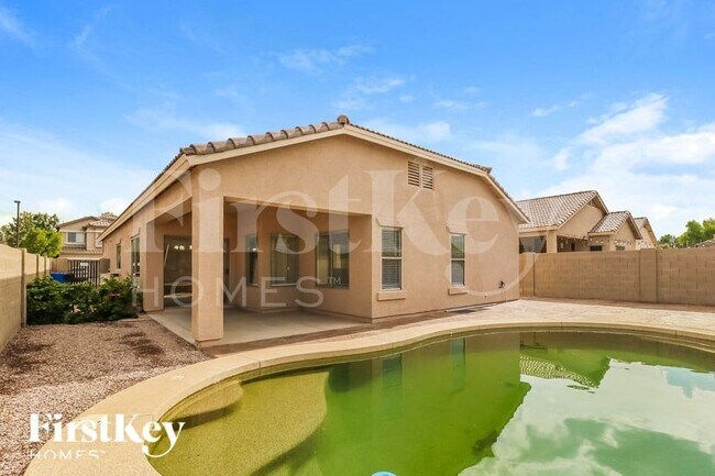 Building Photo - 16860 W Cottonwood St