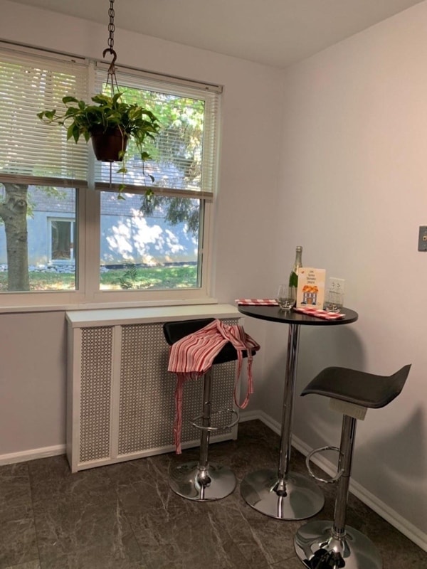 Building Photo - 49 Flanders Ln