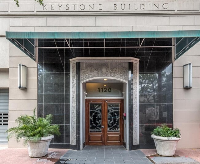Building Photo - 1120 Texas St
