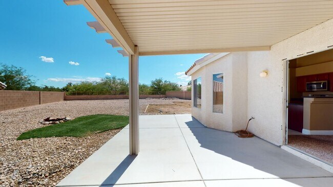 Building Photo - One Story Home Near Beautiful Mountain's Edge Community