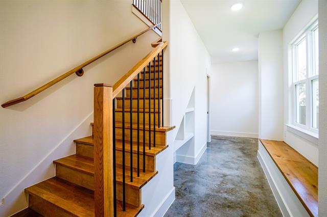 Building Photo - 108 Cardinal Wds