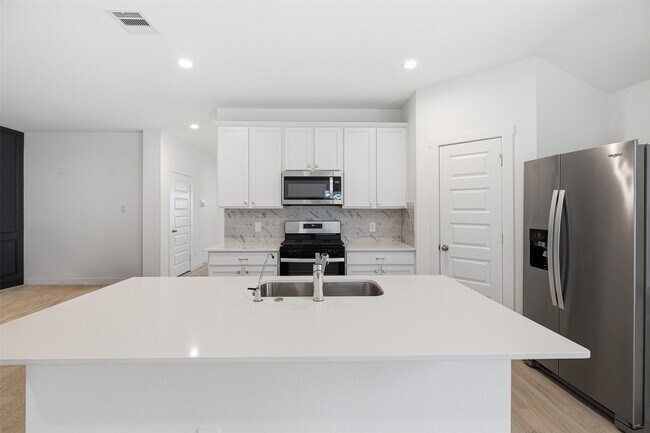 Building Photo - 31814 Hallington Hl Ln
